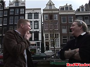 Pussyfucked dutch prostitute welcomes tourist